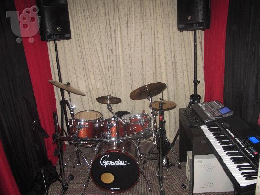 PoulaTo: GABRIEL DRUMS